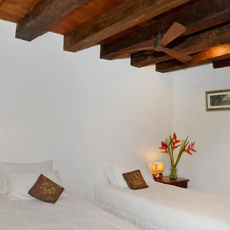 Casa Lyda *
